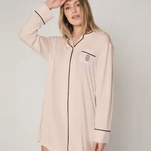 camisón de mujer de manga larga