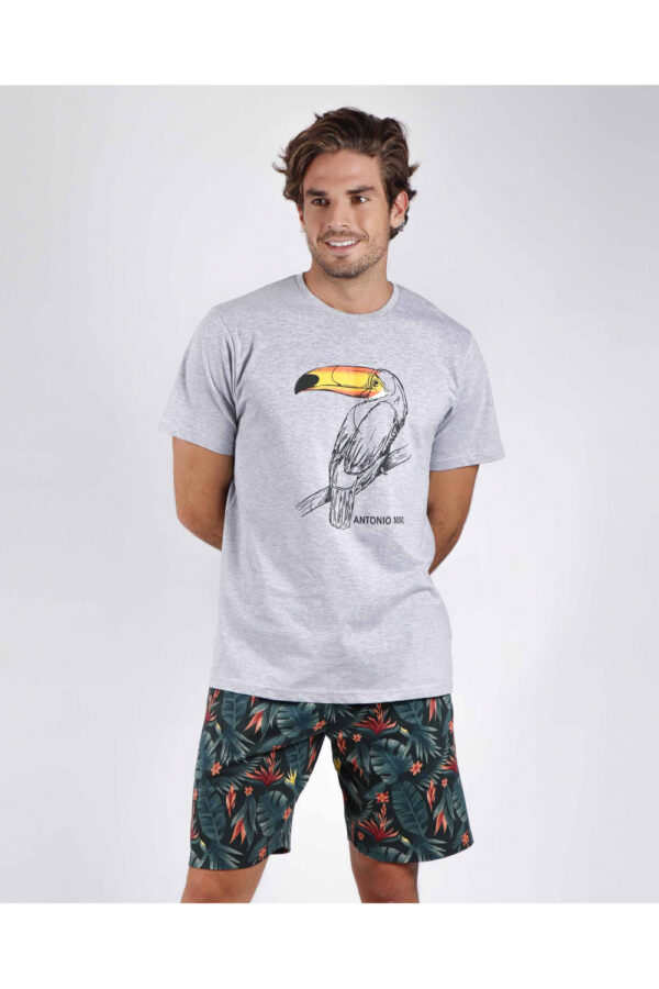 Pijama de hombre de verano de manga corta y pantalón corto con estampado de Tucan. Pijamas Antonio Miro